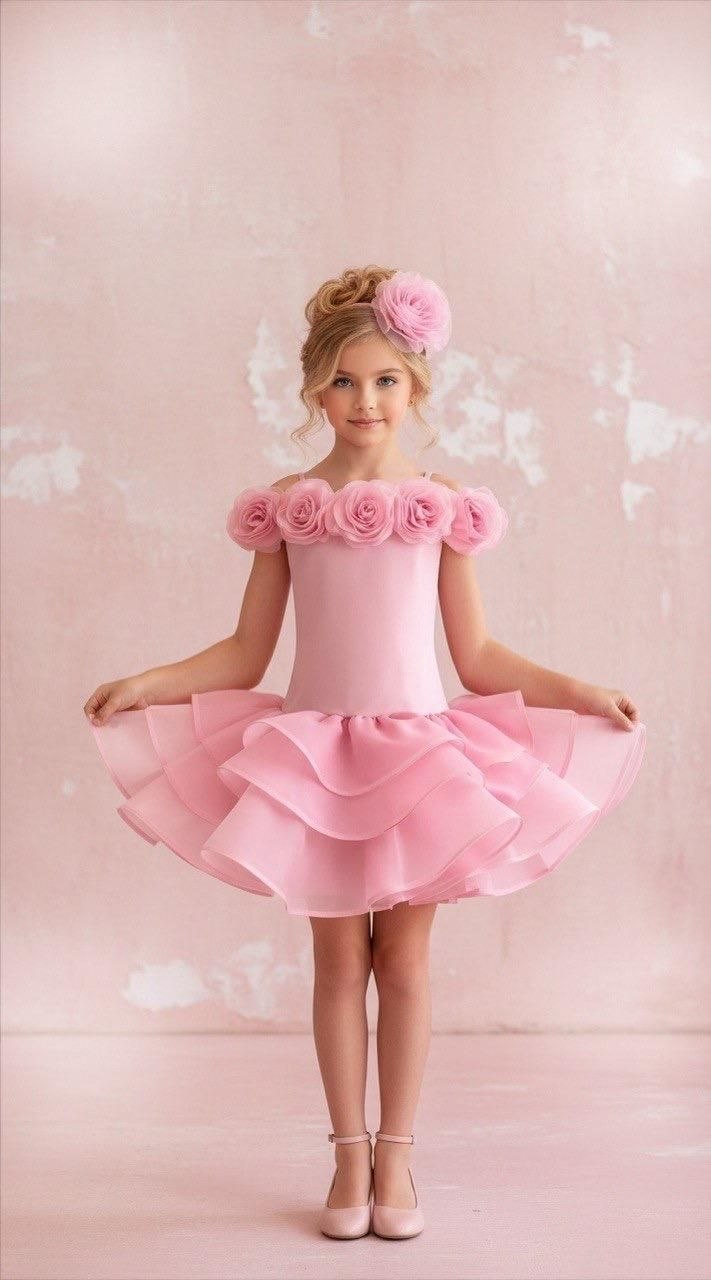 Robe Princesse à Fleurs – Élégance Romantique