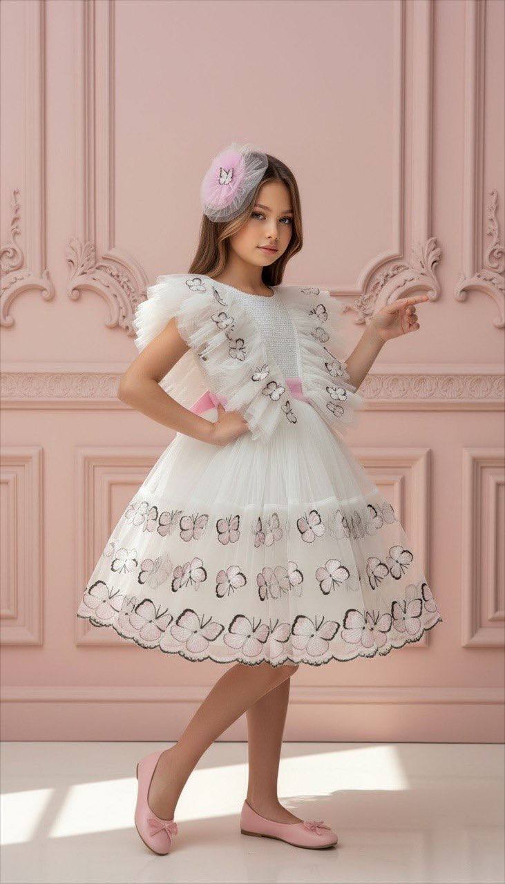 Robe Princesse Papillons – Élégance Féérique